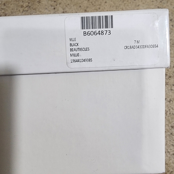 NIB  BEAUTIISOLES BY ROBYN SHREIBER - Picture 9 of 16